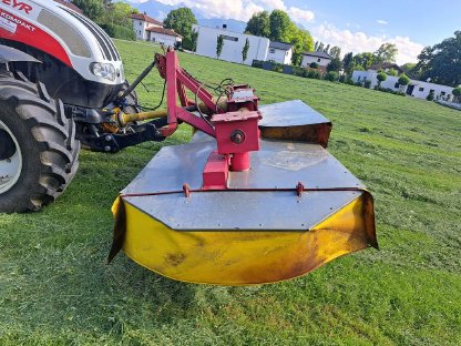 Bild 5:Hölzle Frontmähwerk