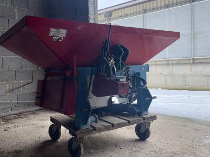 Bild 4:Kunstdüngerstreuer Diadem