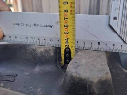 Bild 6:Traktorreifen 320/85R24 & 420/85R30