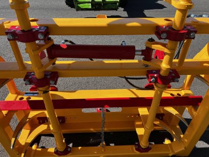 Bild 5:Ballengabel mit Greifer