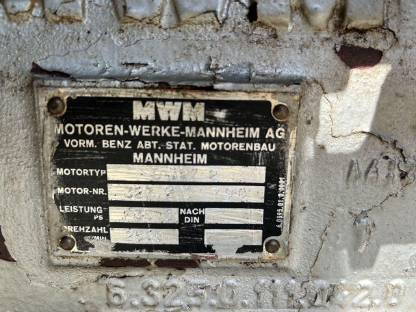 Bild 3:Schanzlin Gigant 300 B, seltener Weinbautraktor