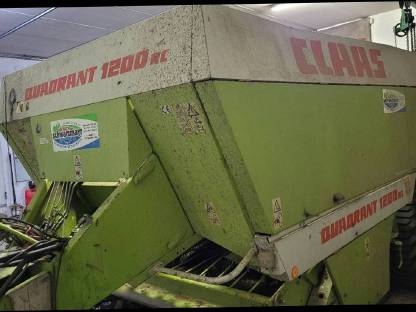 Bild 2:Claas Quadrant 1200 RC
