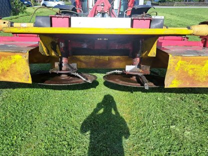 Bild 2:Hölzle Frontmähwerk