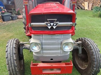 Bild 4:Verkauf eines Traktors Massey Ferguson 135