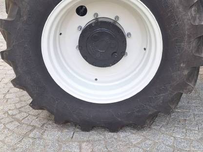 Bild 4:Kompletträder neuwertig 440/65R24, 540/65R34