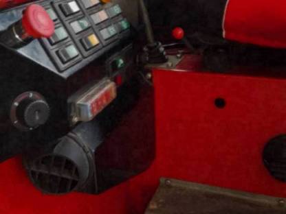 Bild 2:Jonsered 1020L Kran