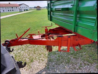 Bild 4:Kipper Dreiseitenkipper