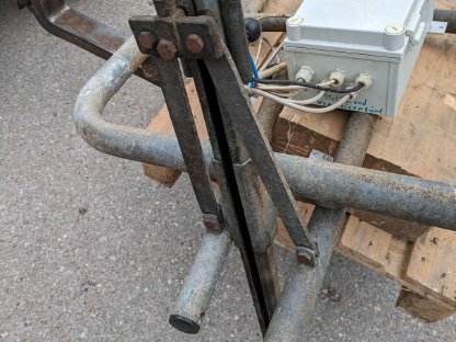 Bild 2:Pneumatisches Tor