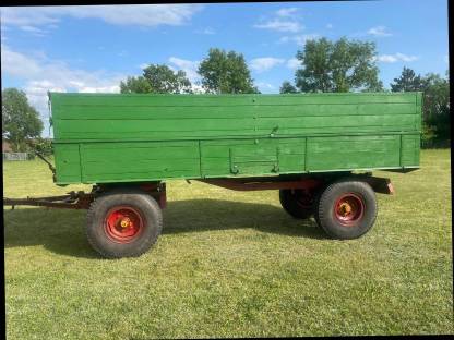 Bild 2:2-Achs 2-Seitenkipper Anhänger