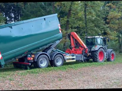 Bild 2:Hakenlift mit Kran ITRunner 16.21T