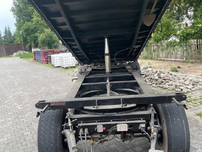 Bild 4:Dreiseiten-Kipper 18 t luftgefedert Drehschemel