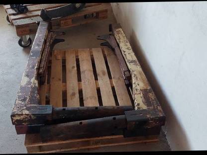 Bild 3:Abstellstützen