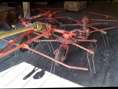 Bild 4:Kreiselheuer Zetter Heuwender Niemeyer HR 462