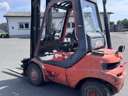 Bild 5:Linde H25D-03, 2.500 kg, verstellbare Zinken