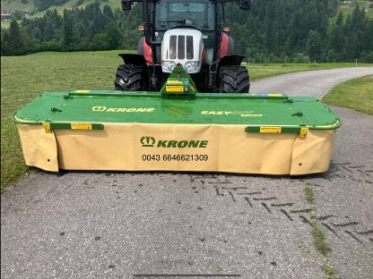 Bild 9:Frontmähwerk Krone EasyCut F320M