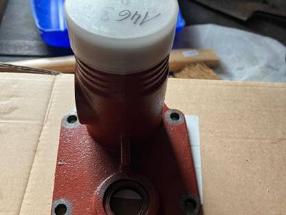 Bild 2:Schlauchanschluss Battioni Pagani MEC Kompressor