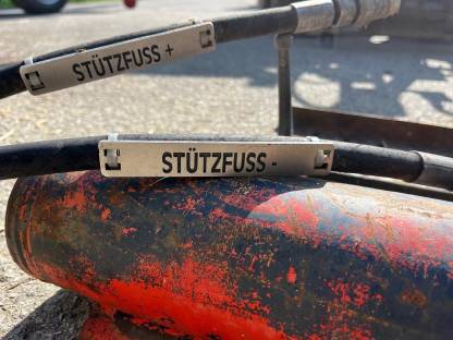 Bild 3:Hydraulischer Stützfuß