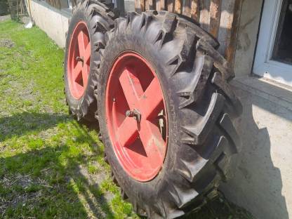 Bild 2:Zwillingsräder