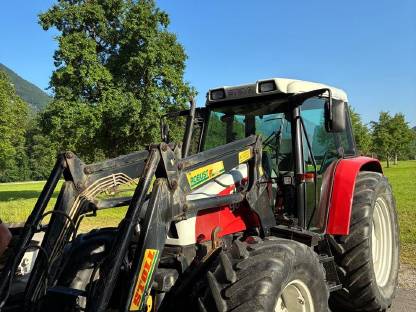 Bild 4:Steyr 9094 Austria mit Stoll F15