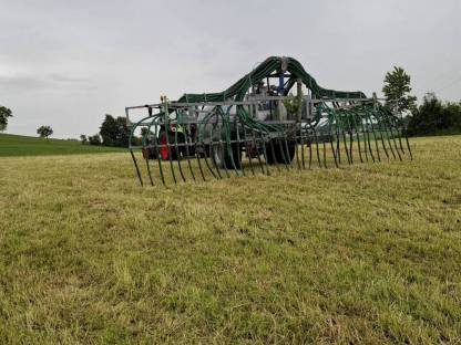 Bild 5:Gülleausbringung