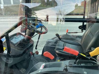 Bild 3:Fabriksneuer Solis 26 HST Allrad