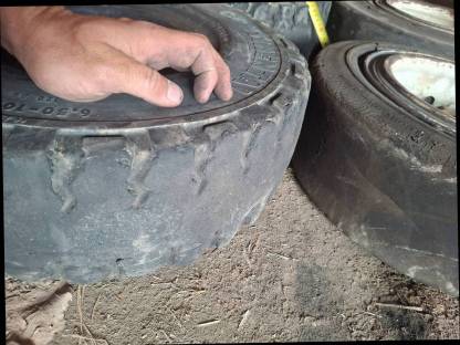 Bild 5:Staplerreifen 6.50 - 10 Continental