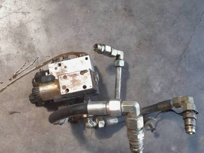 Bild 7:Frontlader Hydrac Autolock 2200XL