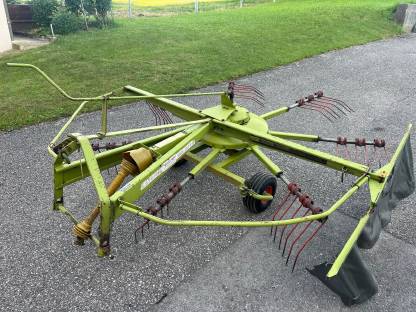 Claas WS 327 D Schwader