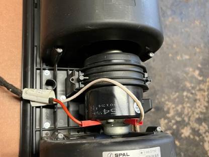 Bild 4:Lüftermotor Claas Arion 440