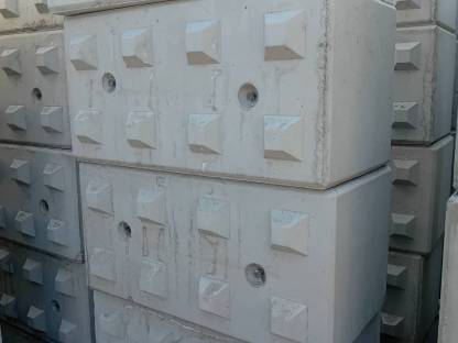 Bild 2:Lego Betonsteine