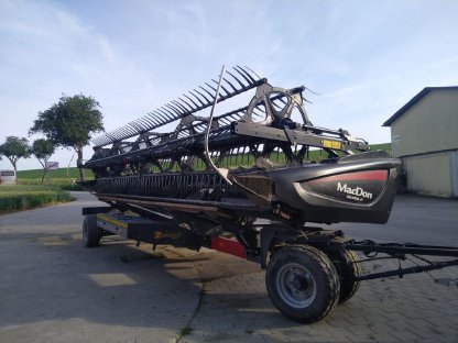 Schneidwerk MacDon 7.6 m