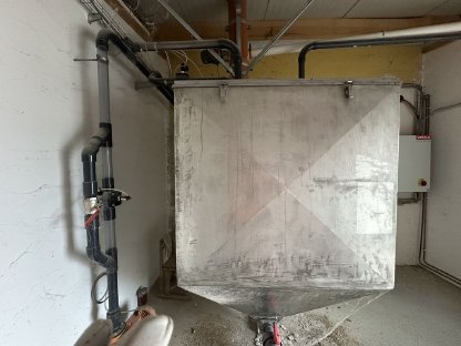 Bild 3:Flüssigfütterung mit Weda Computer und Maismuser-Motor