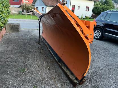 Bild 4:Hydrac SL 400 Schneepflug