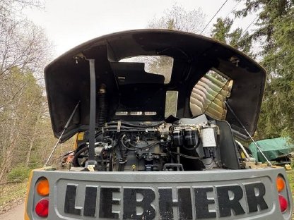 Bild 2:Liebherr A 314 Litronic