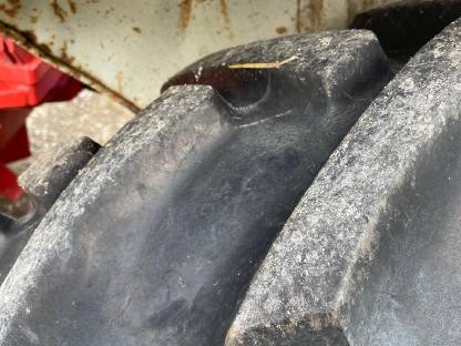 Bild 7:Ford 3000A Allrad Traktor