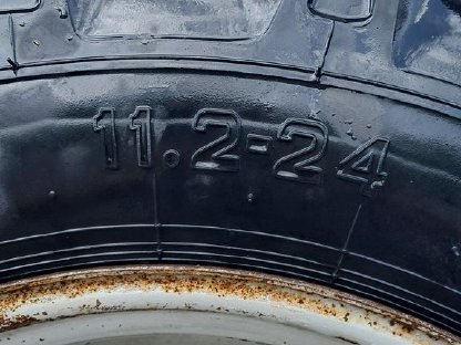 2 Reifen 11.2-24 inkl. Felge
