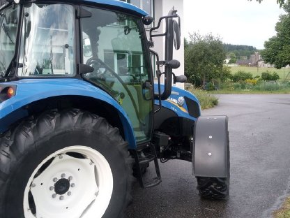 Bild 2:New Holland T4.65 PowerStar Traktor