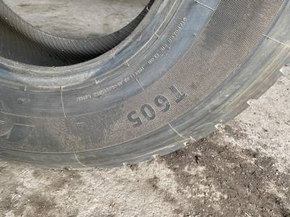 Bild 4:APlus Reifen 445/65R22,5