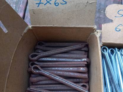 Bild 2:Verschiedene Splinte