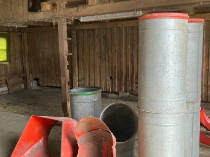 Bild 3:Heugebläse inkl. Rohre