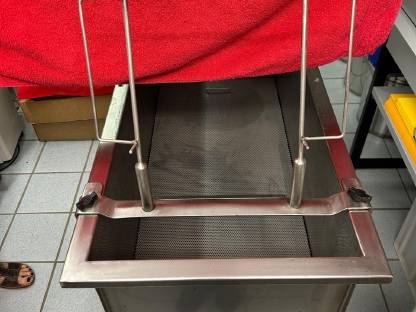 Bild 3:Entdeckelungswanne NIRO V2A 1 mm