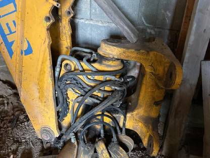 Bild 2:JCB Grabgerät 4CX