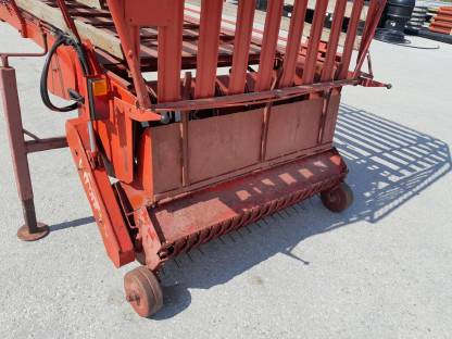 Bild 6:Ladewagen Waldhofer Aufbauladewagen