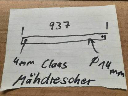 Bild 2:Rundstahl Claas Mähdrescher