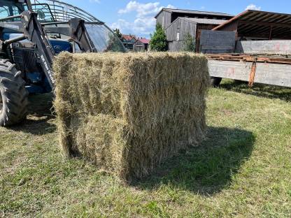 Bild 3:Heu Quaderballen