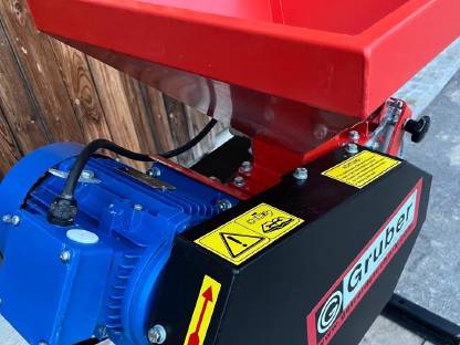 Bild 3:Getreidequetsche Gruber 1022/16