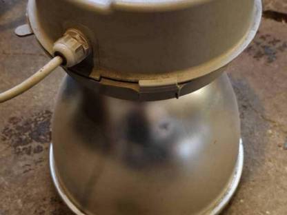 Bild 2:Hallenstrahler