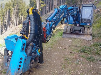 Bild 5:Prozessorbagger / Harvester ATLAS 1504M KETO 150HS