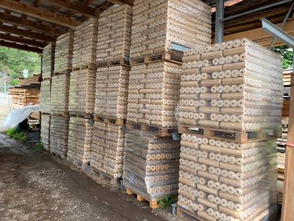 Holzbriketts