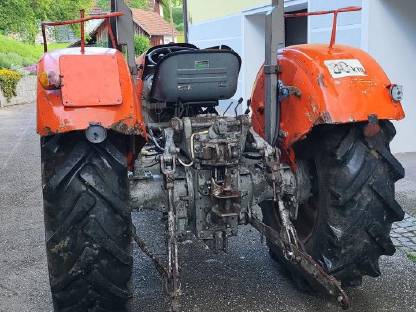 Bild 3:Traktor Steyr 290